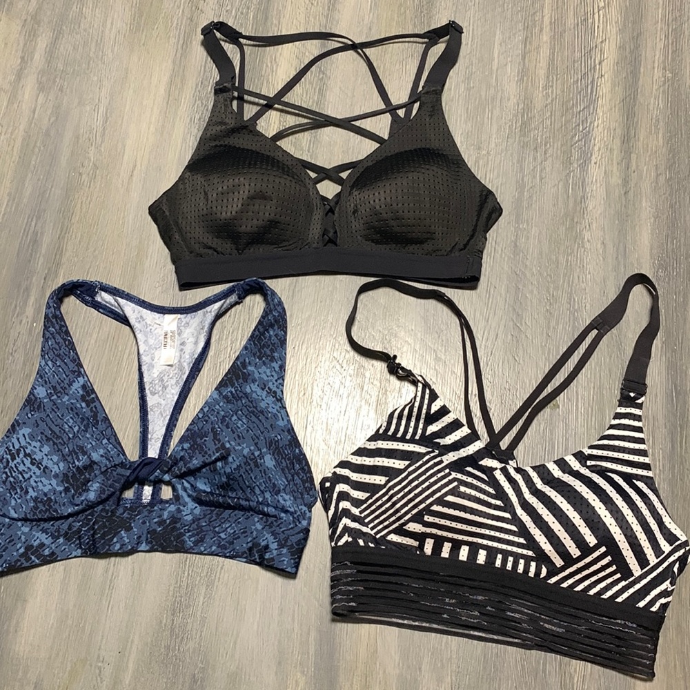 Lot of 3 Victorias Secret Sport Bras, Size 32B